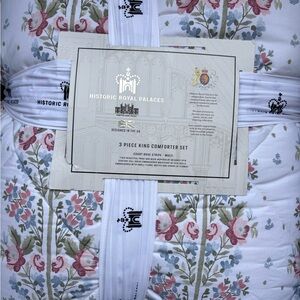 Historic Royal Palaces Floral 3 piece Comforter Set court rose floral England